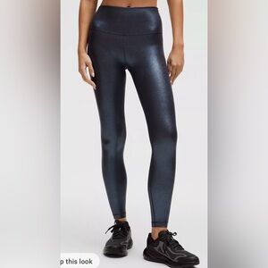 Lilly Pulitzer Align Tights in Radiate Foil